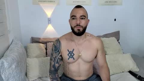 Snapshot of isaac_carter chatting on September 27, 11:30 am Isaac carter online show from September 27, 11:30 am
