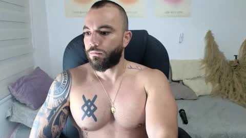 Isaac carter online show from December 16, 11:16 am