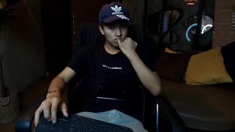 isaac_grimm online show from February 28, 3:43 am