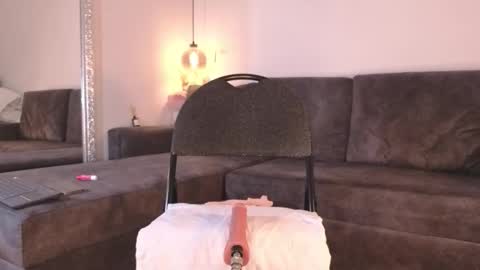 Isabela online show from December 16, 12:00 pm