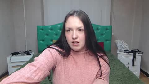 Snapshot of isabelblackberry chatting on December 6, 10:11 am IsabelBlackberry online show from December 6, 10:11 am