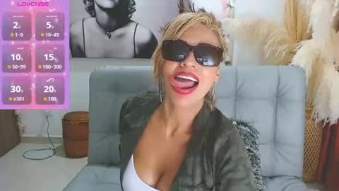 Isabel online show from February 15, 12:59 am