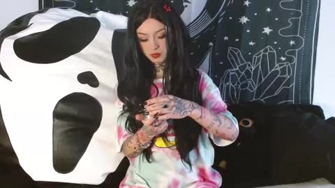 Snapshot of isabella__dark chatting on October 20, 9:20 pm online show from October 20, 9:20 pm