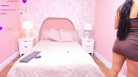 isabella__milf online show from April 7, 7:05 pm