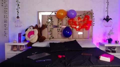 Snapshot of isabella_cherry_ chatting on October 21, 4:39 am Isa Online 11pm to 5am Colombia time online show from October 21, 4:39 am