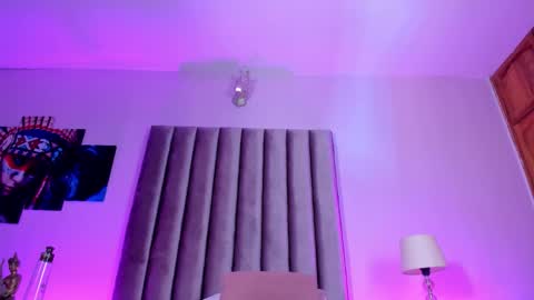   online show from March 22, 8:29 am