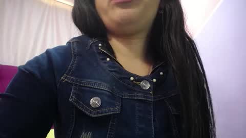 Snapshot of isabella_nice_ chatting on September 18, 4:00 pm abby online show from September 18, 4:00 pm