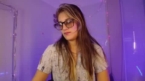 Snapshot of isabella_rross chatting on October 7, 1:01 am Isabella Rros online show from October 7, 1:01 am