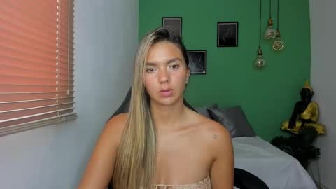 Isabella online show from February 12, 9:11 pm