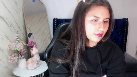 isabella_sweet_v online show from November 18, 8:23 pm
