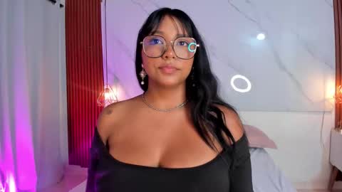 isabella zc online show from November 29, 8:38 pm