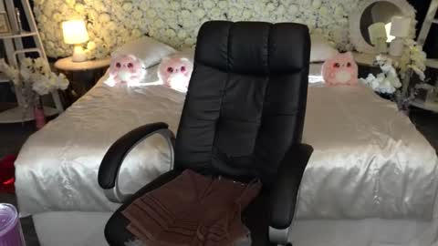 Marina online show from February 3, 1:59 pm