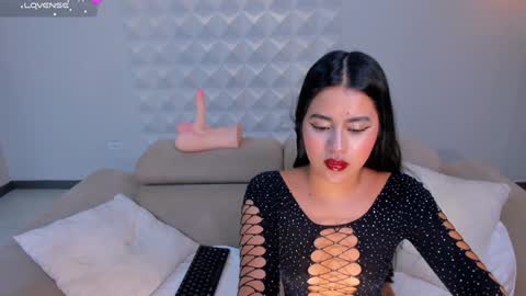 Isa Hill  online show from December 17, 8:54 pm