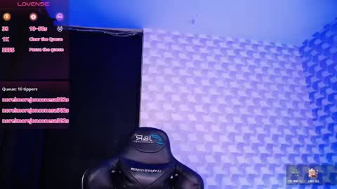 Isabella Mout  online show from February 10, 7:49 pm