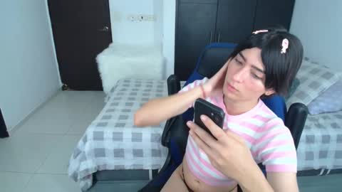 ISABELLA QUEENS  online show from September 23, 4:06 am