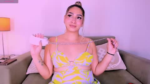  Martina  IG martissmith01 online show from February 12, 7:44 am