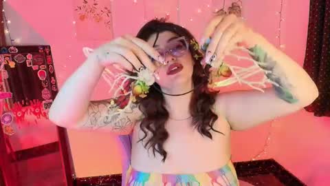 Isabella Ferrer online show from October 27, 11:27 pm