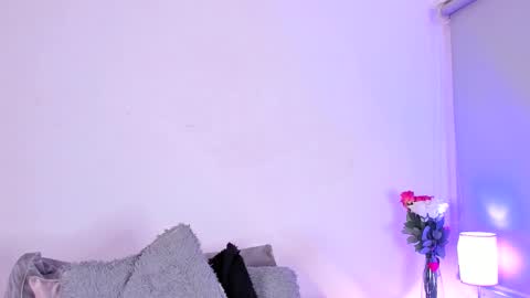 isameow online show from September 17, 12:58 am