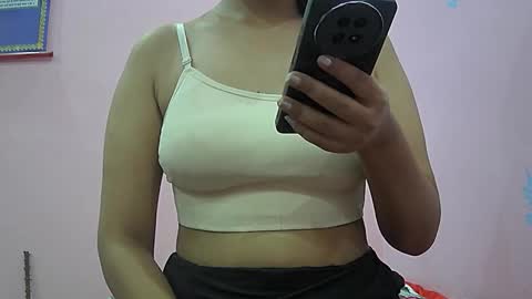 ishika_singh_ online show from October 19, 2:49 am