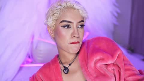 Isis online show from December 20, 12:08 am