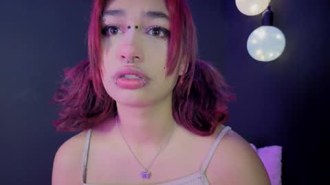 Snapshot of isisjones18 chatting on September 11, 3:41 am Isisjones18 online show from September 11, 3:41 am