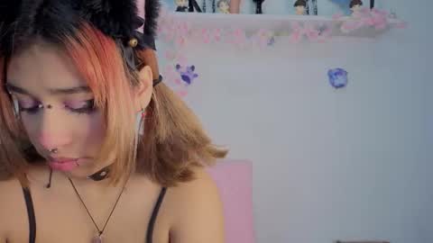 Isisjones18 online show from November 6, 4:21 pm