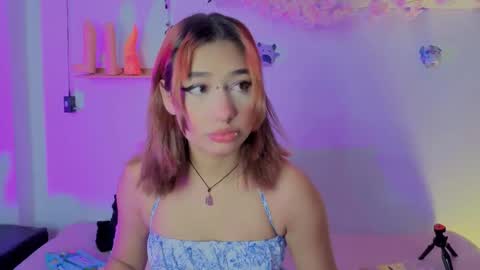 Snapshot of isisjones18 chatting on October 14, 6:44 pm Isisjones18 online show from October 14, 6:44 pm