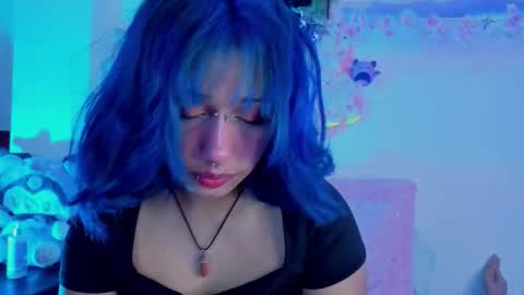 Isisjones18 online show from January 12, 7:43 pm