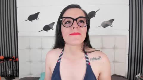 Isis Noir online show from October 22, 7:26 pm