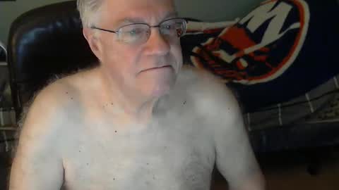 islesman22 online show from March 5, 10:24 am