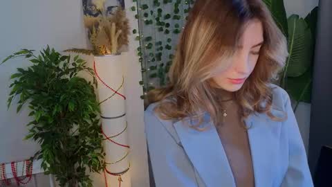 Emilia online show from February 4, 6:50 am