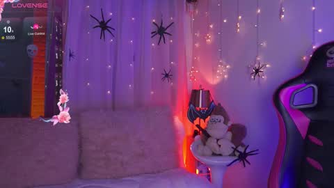 Snapshot of issa_monterrey chatting on October 16, 11:47 pm ISSA online show from October 16, 11:47 pm