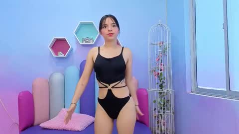 Snapshot of issa_skinny_ chatting on October 17, 12:09 pm Issa Skinny online show from October 17, 12:09 pm