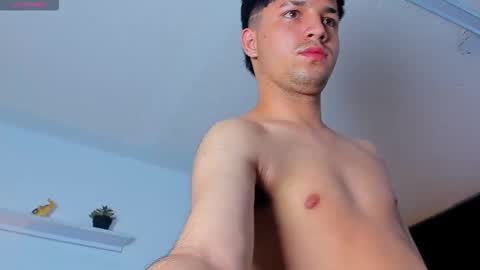 Snapshot of issac_james_ chatting on September 27, 8:34 am ISSAC online show from September 27, 8:34 am