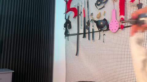 Issafoxx online show from March 31, 1:00 pm