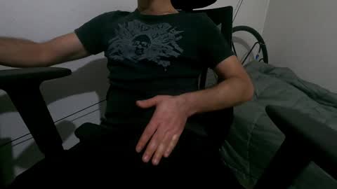 Snapshot of istanbullian chatting on December 4, 2:53 pm erdem online show from December 4, 2:53 pm