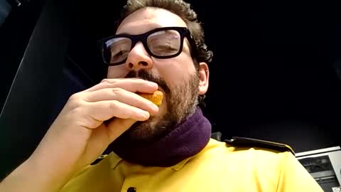 Snapshot of italianbigboy93 chatting on October 13, 6:59 am ItalianBigBoy93 online show from October 13, 6:59 am