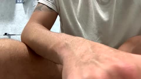 Snapshot of italianbigcock91 chatting on October 10, 6:58 pm italianbigcock91 online show from October 10, 6:58 pm