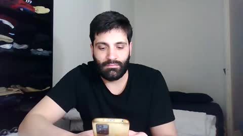 italianboybcn online show from January 28, 4:08 pm