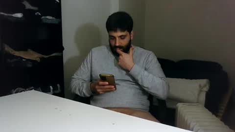 italianboybcn online show from January 18, 8:51 pm