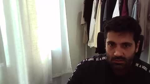 italianboybcn online show from September 24, 8:43 am