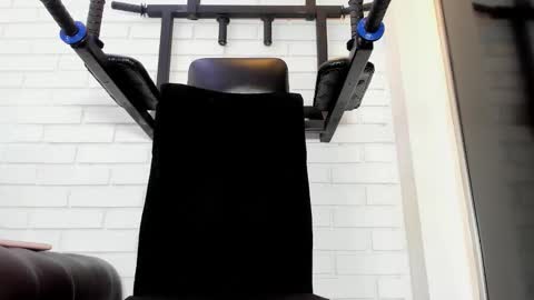 Italo Moore online show from January 7, 7:30 pm