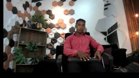 Snapshot of italomoore chatting on October 6, 11:50 am Italo Moore online show from October 6, 11:50 am