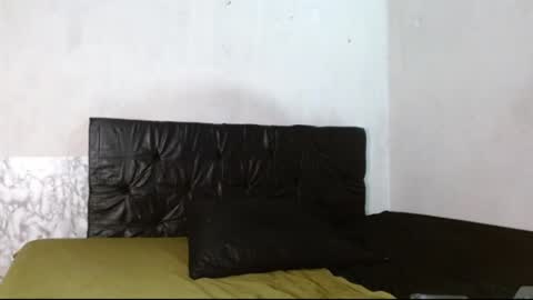 Ithan and Friends online show from January 17, 7:33 pm