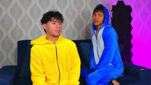 Ithan and Friends online show from February 7, 9:04 pm