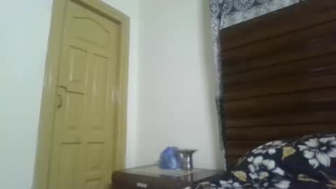 Snapshot of its_me_2323 chatting on October 20, 12:43 pm its_me_2323 online show from October 20, 12:43 pm