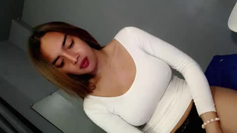 Pixie online show from January 15, 2:20 am