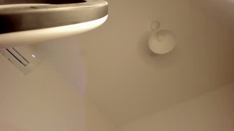 Isabella online show from December 22, 4:58 pm