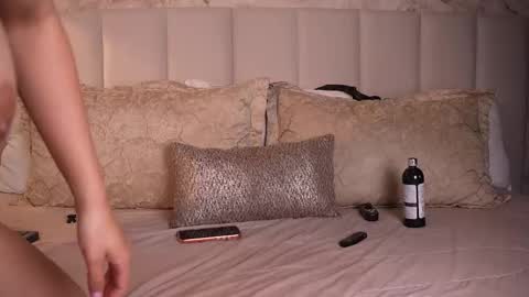     online show from February 17, 4:50 pm