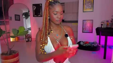 lau online show from March 6, 1:15 am